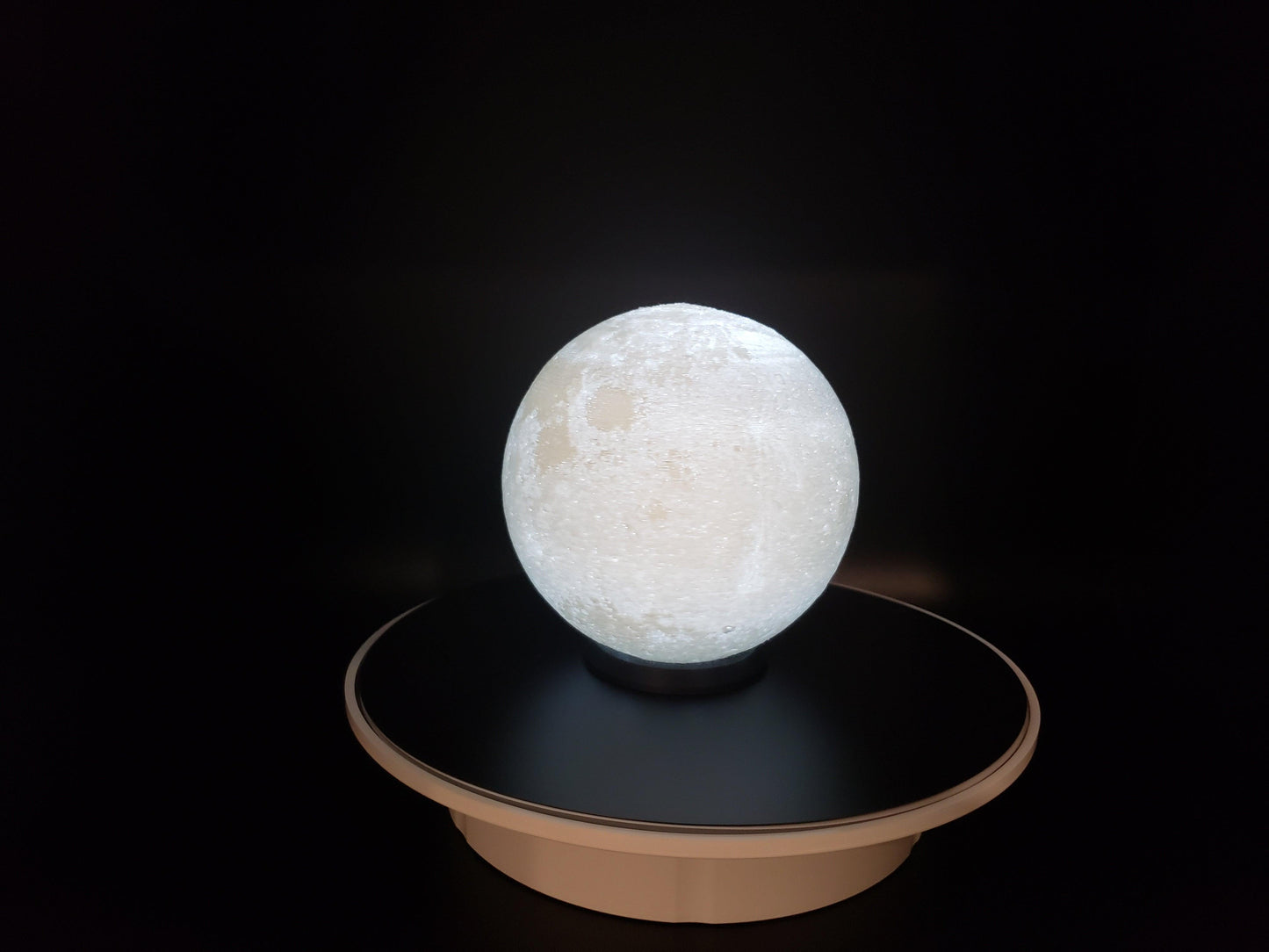 Moon Lamp - SGM Design Lab